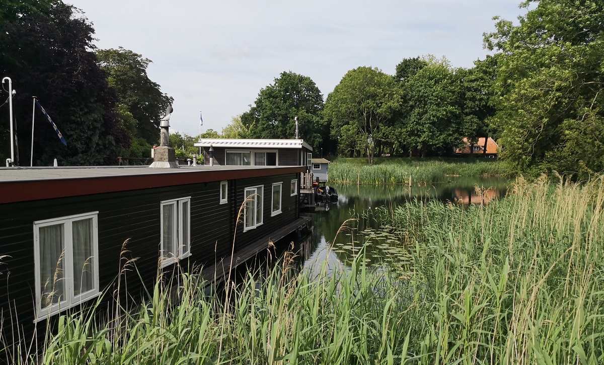 Houseboats