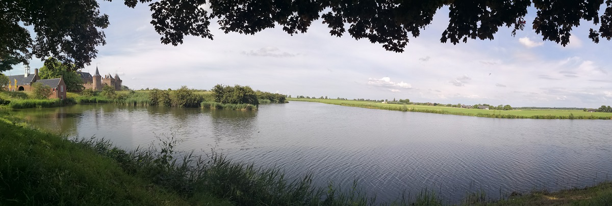 Muiden Castle in the distance to the left